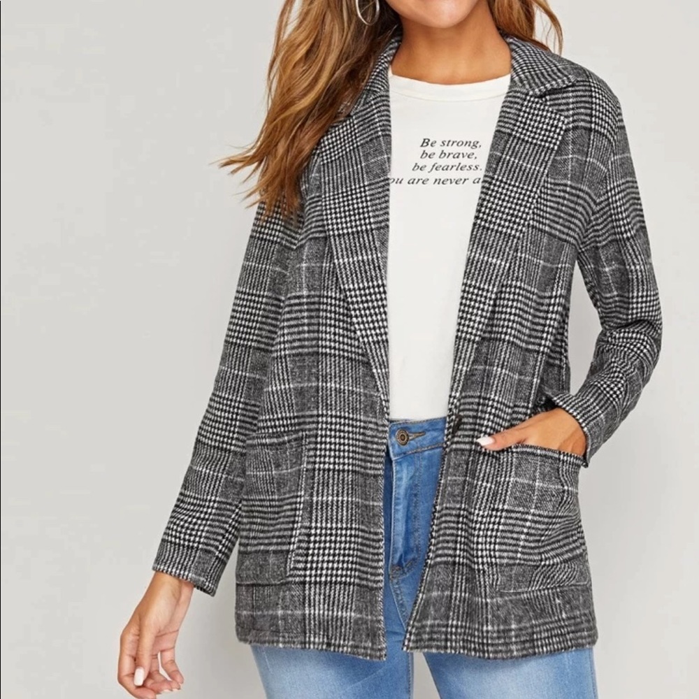 Houndstooth knit blazer